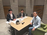 左から遠山大輔、垣花正、矢沢永吉。