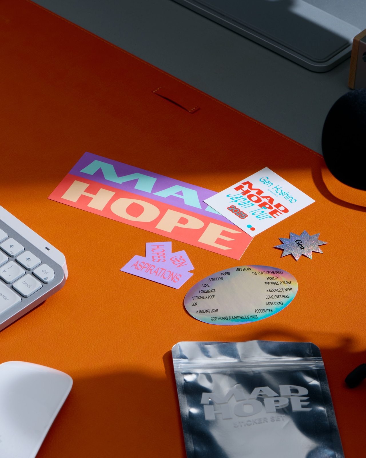 「Gen Hoshino presents MAD HOPE」ステッカー