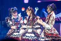 左から菅田愛貴、吉川ひより、杏ジュリア。