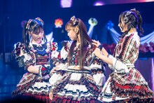 左から菅田愛貴、吉川ひより、杏ジュリア。