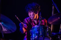 伊藤大地（Dr）（撮影：仁礼博）