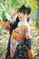 仲村悠菜 1st写真集「17。」より。© 熊木優 / 小学館