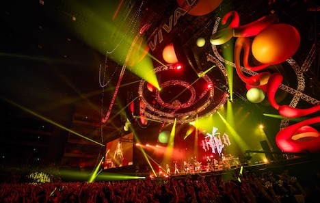 HANA（撮影：釘野孝宏）©️VIVA LA ROCK 2025 ALL RIGHTS RESERVED.