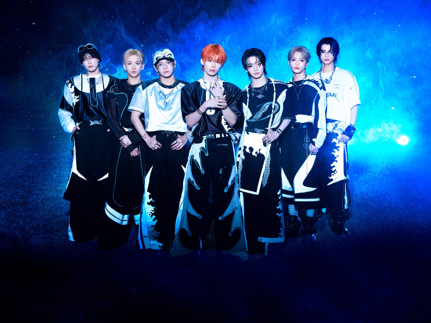 aoen「青い太陽（The Blue Sun）」Concept Photo［#Night］