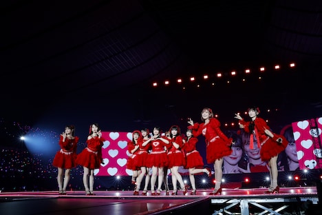 「=LOVE ARENA TOUR 2025『~Timeless Tales~』」ファイナル公演の様子。(c)YOANI / ソニー・ミュージックレーベルズ