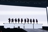 「＝LOVE ARENA TOUR 2025『～Timeless Tales～』」ファイナル公演の様子。(c)YOANI / ソニー・ミュージックレーベルズ