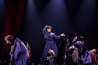 超特急（撮影：米山三郎）