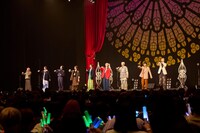 超特急（撮影：米山三郎）