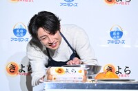 火加減を調整する相葉雅紀。