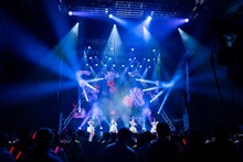 「東京女子流 15th Anniversary Live ～キセキ☆～」の様子。