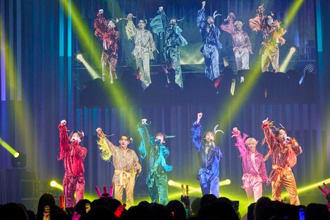 「Lienel歌謡ショー」の様子。（撮影：米山三郎）