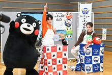 くまモン、ハル、マサヒロ（左から）。