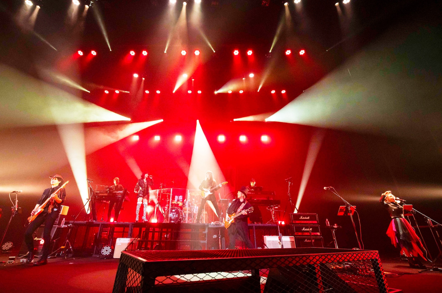 「MAKI OHGURO LIVE TOUR 2025 - 55BLACK -」より。（写真提供：B ZONE）