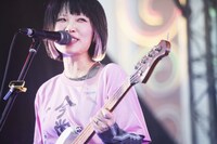 ありぼぼ（B, Vo / ヤバイTシャツ屋さん）（Photo by Yukihide [JON...] Takimoto）