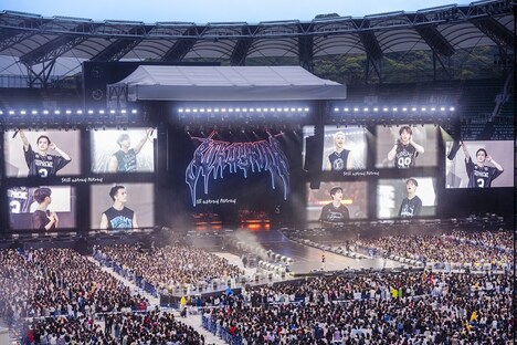 「Stray Kids World Tour ＜dominATE JAPAN＞」エコパスタジアム公演の様子。（撮影：田中聖太郎）