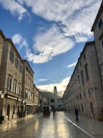 2009年以降、ほぼ毎年海外での仕事が続く。2018年、久々の一人旅となったクロアチア・ドゥブロヴニクにて。