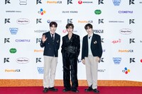 ZEROBASEONEのゴヌク、ジャンハオ、ハンビン。 ©CJ ENM Co., Ltd, All Rights Reserved