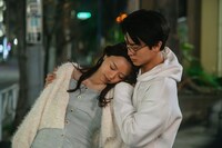 「年下童貞くんに翻弄されてます」劇中カット©「年下童貞くんに翻弄されてます」製作委員会・MBS