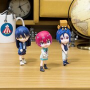 「Plazma」に合わせて踊るアマテ・ユズリハ、ニャアン、シュウジのフィギュア。