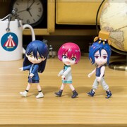 「Plazma」に合わせて踊るアマテ・ユズリハ、ニャアン、シュウジのフィギュア。