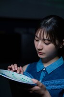 「週刊少年サンデー」2025年25号より小坂菜緒。