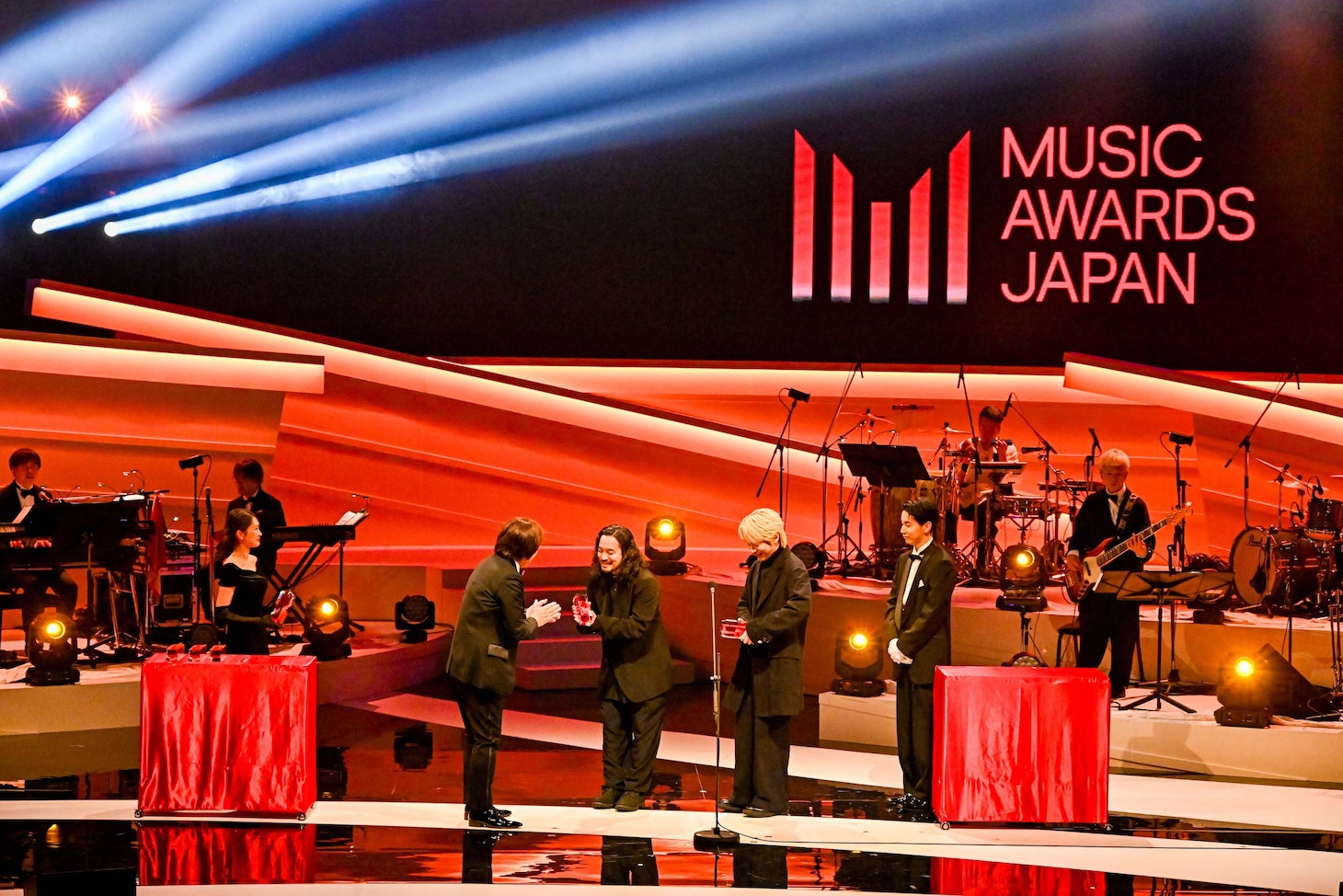 「MUSIC AWARDS JAPAN」授賞式の様子。 ©CEIPA / MUSIC AWARDS JAPAN2025