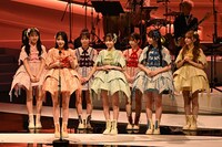 「最優秀アイドルカルチャー楽曲賞」を受賞したFRUITS ZIPPER。©CEIPA / MUSIC AWARDS JAPAN2025