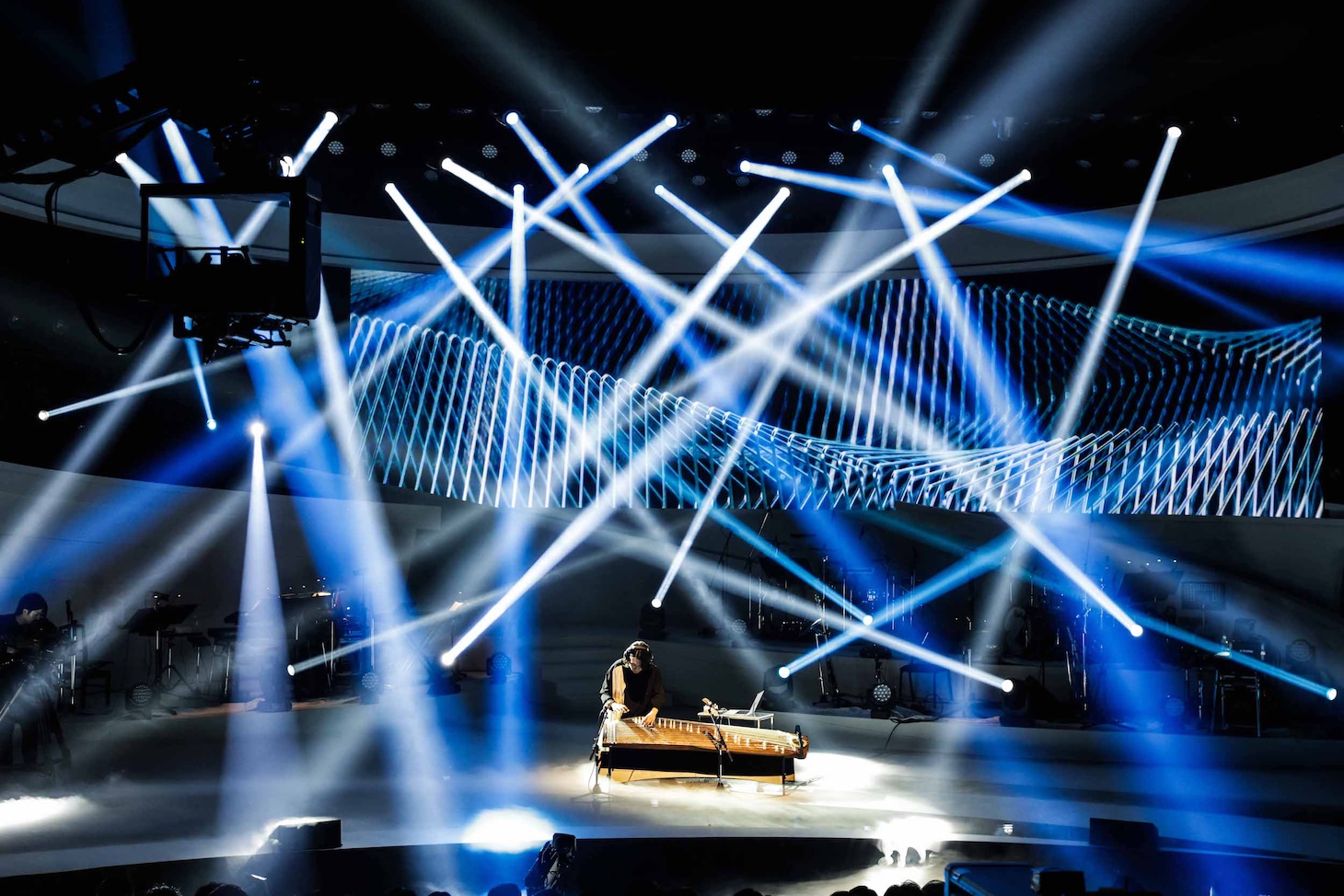 LEOによるパフォーマンスの様子。©CEIPA / MUSIC AWARDS JAPAN2025