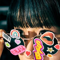 少年キッズボウイがショッピングモールを闊歩！メジャーデビュー曲「キスをしようよ」MV公開