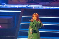 最新曲「PLAYERS」をパフォーマンスするYOASOBI。©CEIPA /MUSIC AWARDS JAPAN2025