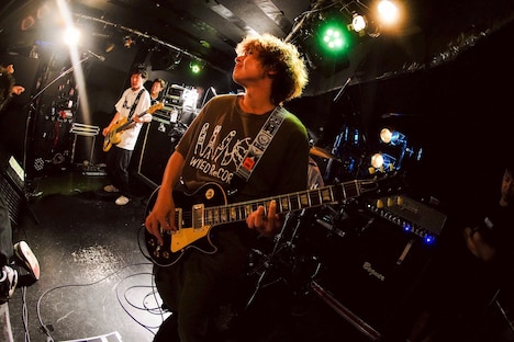 カマタリョウガ（G, Cho / FOMARE）（Photo by RUI HASHIMOTO [SOUND SHOOTER]）