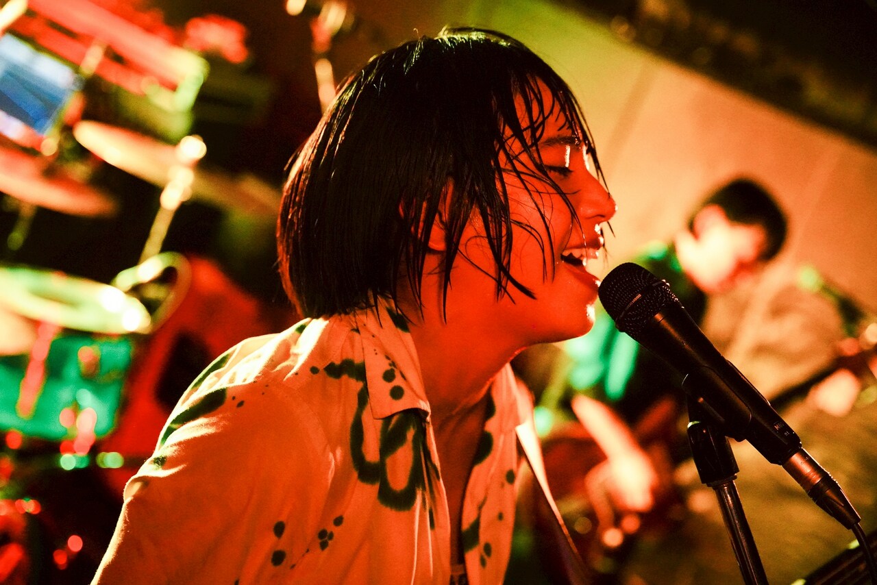 アユニ・D（B, Vo / PEDRO）（Photo by RUI HASHIMOTO [SOUND
