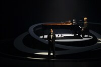 藤井風の「MUSIC AWARDS JAPAN 2025」でのステージの様子。©CEIPA /MUSIC AWARDS JAPAN2025