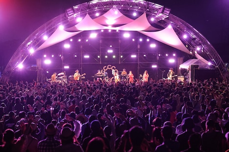 UAのステージの様子。