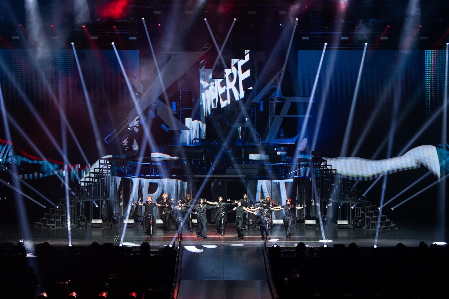 「2025 INI 3RD ARENA LIVE TOUR『XQUARE』」神奈川・Kアリーナ横浜公演の様子。©LAPONE ENTERTAINMENT