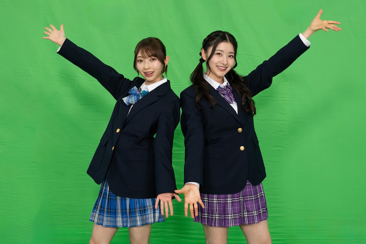 左から辻野かなみ（超ときめき♡宣伝部）、杏ジュリア（超ときめき♡宣伝部）。