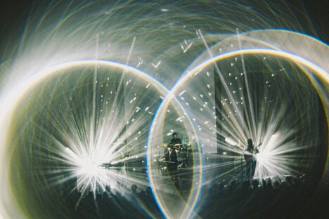 mol-74「a fork」東京公演の様子。（撮影：西槇太一）