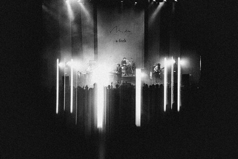 mol-74「a fork」東京公演の様子。（撮影：西槇太一）