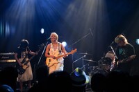 「岸本ゆめのワンマンライブ『おいでませ四半世紀』」の様子。（撮影：土屋恵介）