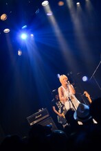 「岸本ゆめのワンマンライブ『おいでませ四半世紀』」の様子。（撮影：土屋恵介）