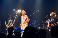 「岸本ゆめのワンマンライブ『おいでませ四半世紀』」の様子。（撮影：土屋恵介）