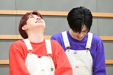 笑うユーキとリョウガ。