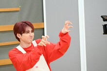 ユーキの食レポの様子。