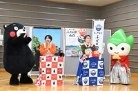 ご当地自慢対決の様子。