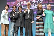「劇場版 スメルズ ライク グリーン スピリット」完成披露上映会の様子。