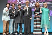 「劇場版 スメルズ ライク グリーン スピリット」完成披露上映会の様子。