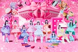 iLiFE!。左から2番目が心花りり。