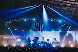 JJJのステージの様子。(Photo by Daiki Miura)