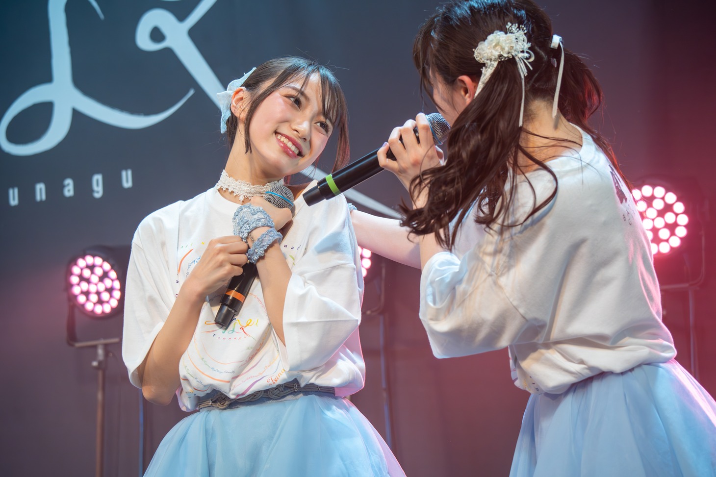 左から浅井アヤネ、希山愛。