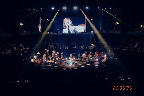 「TOMOO Live at 日本武道館」の様子。（Photo by renzo masuda）